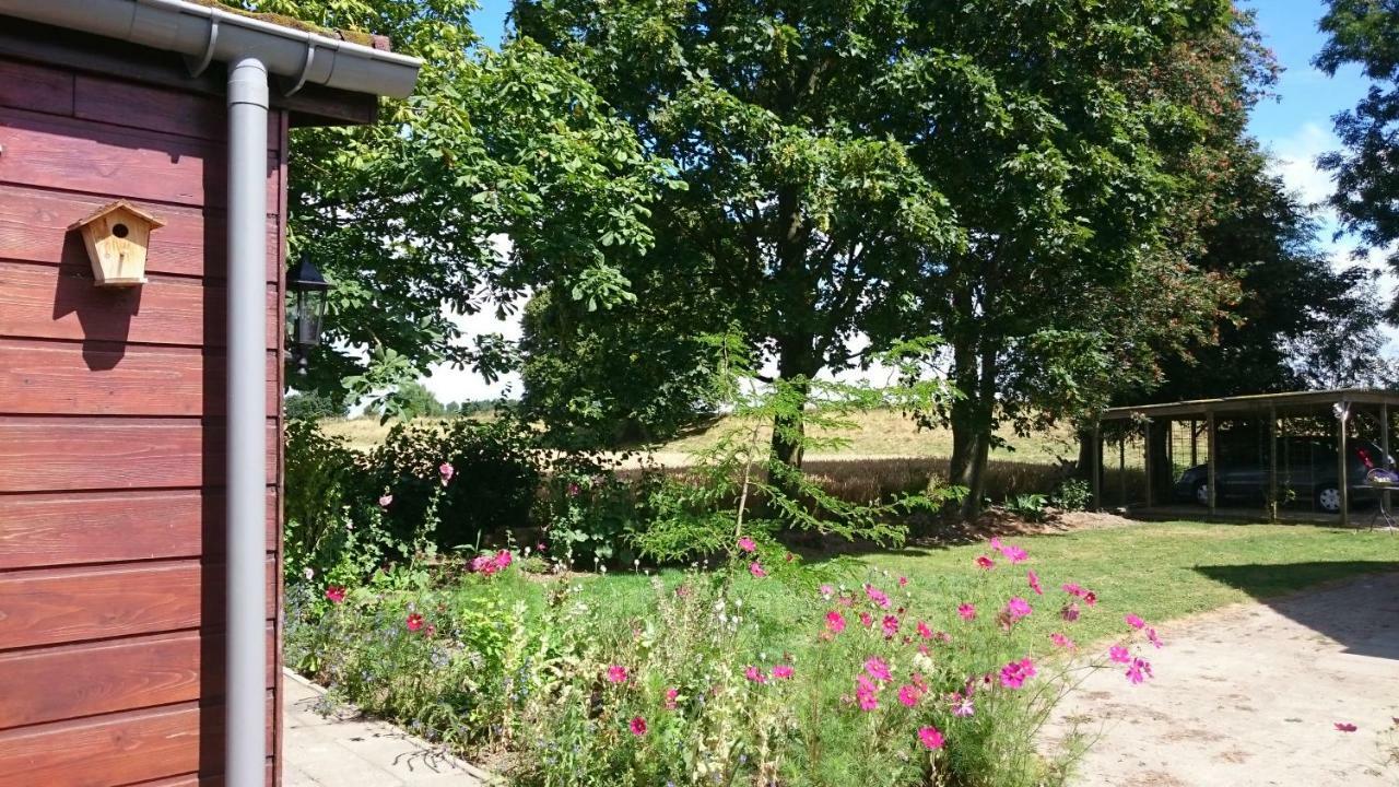 Bie Oans Oefje Chalet Lewedorp